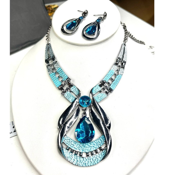 NEW Aqua Blue Rhinestone Turquoise Enamel Necklace Earrings Set Lot F024 - Picture 1 of 5